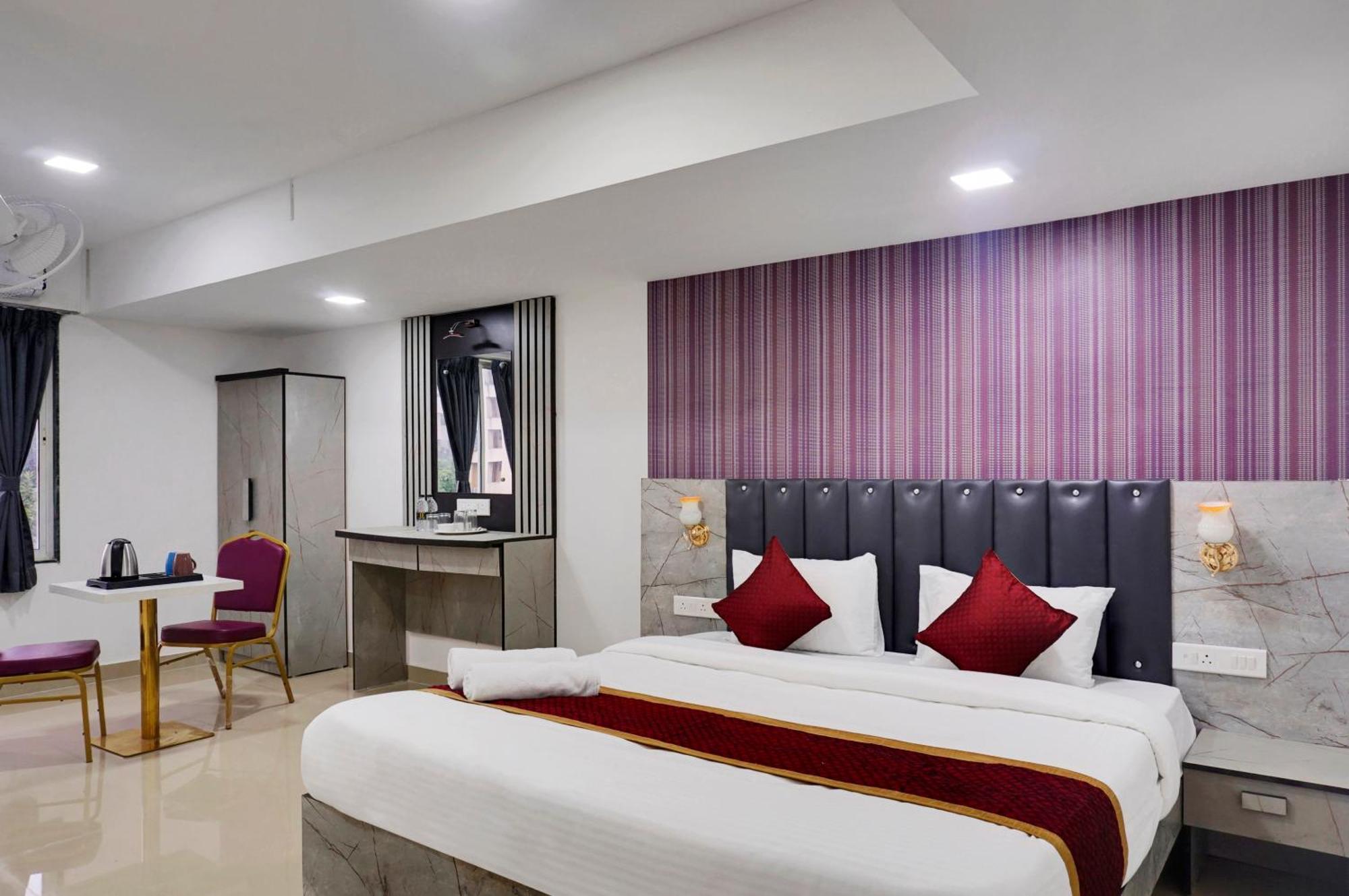 Hotel Orchard Park Пуна Экстерьер фото