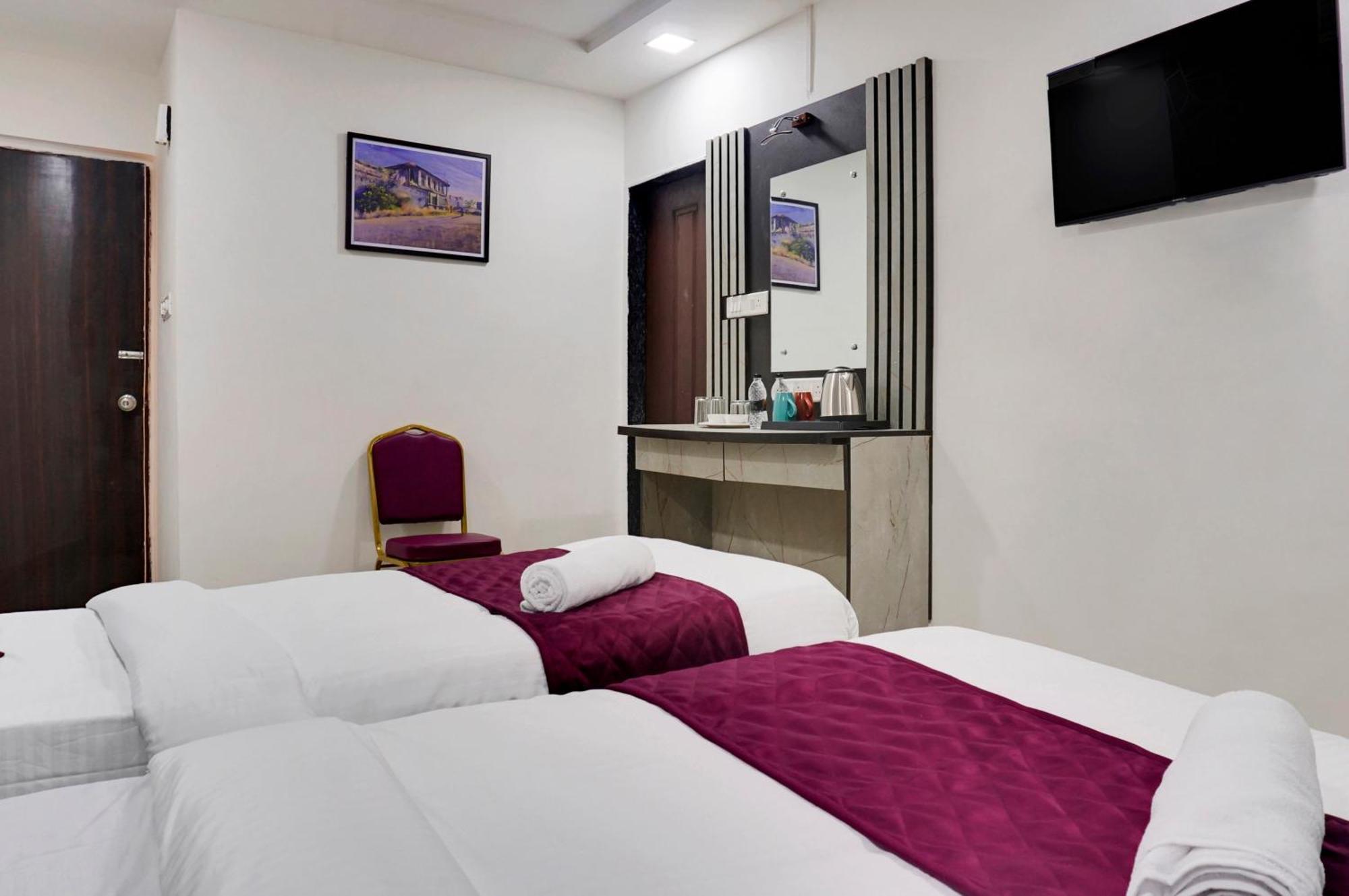 Hotel Orchard Park Пуна Экстерьер фото